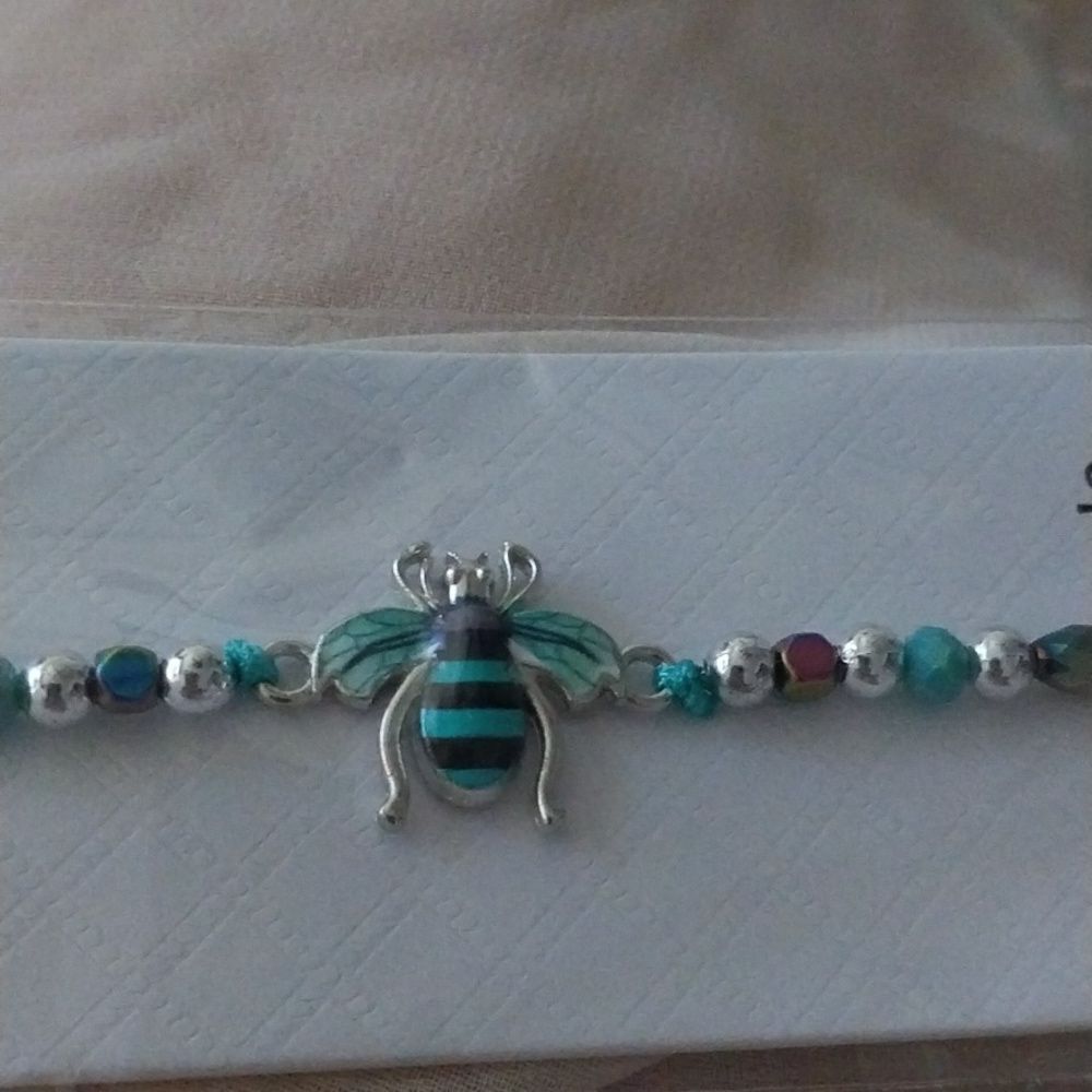Handmade bee bracelets - Picture 4 of 11